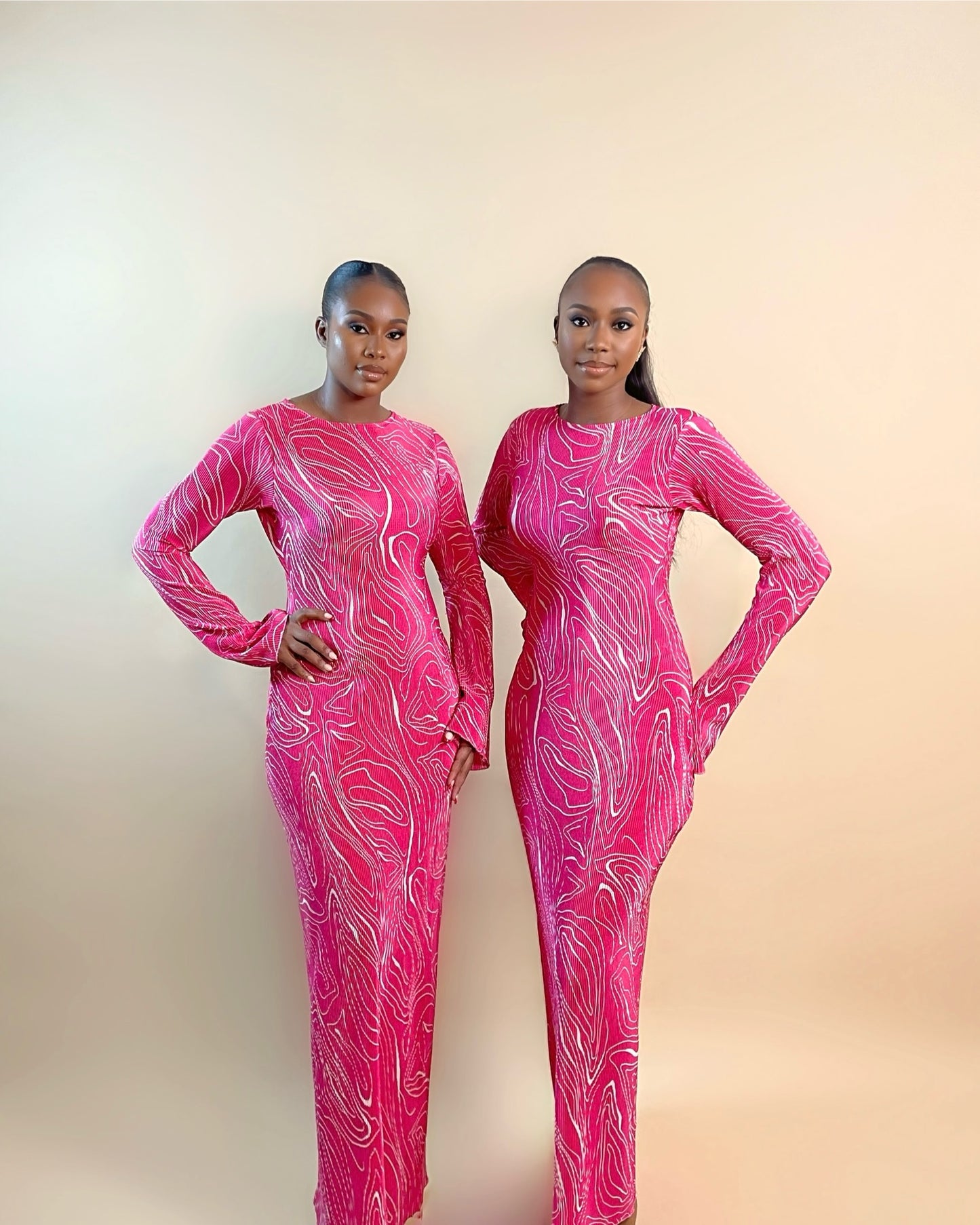 Fara Maxi Dress (Fuchsia Lineart)