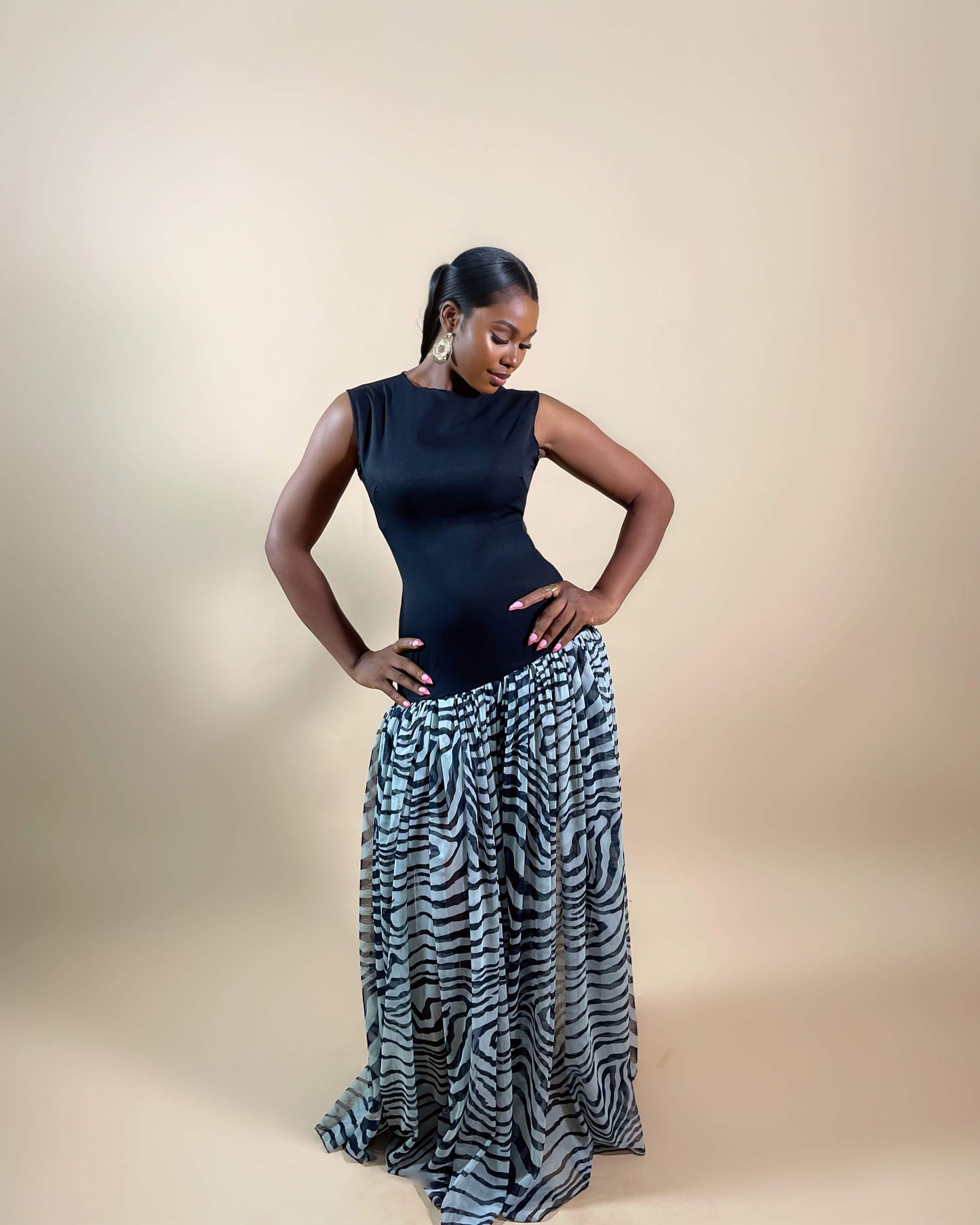 Rachel Maxi Dress (Noir Stride)